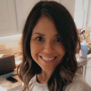 Meet your Posher, Adrienne